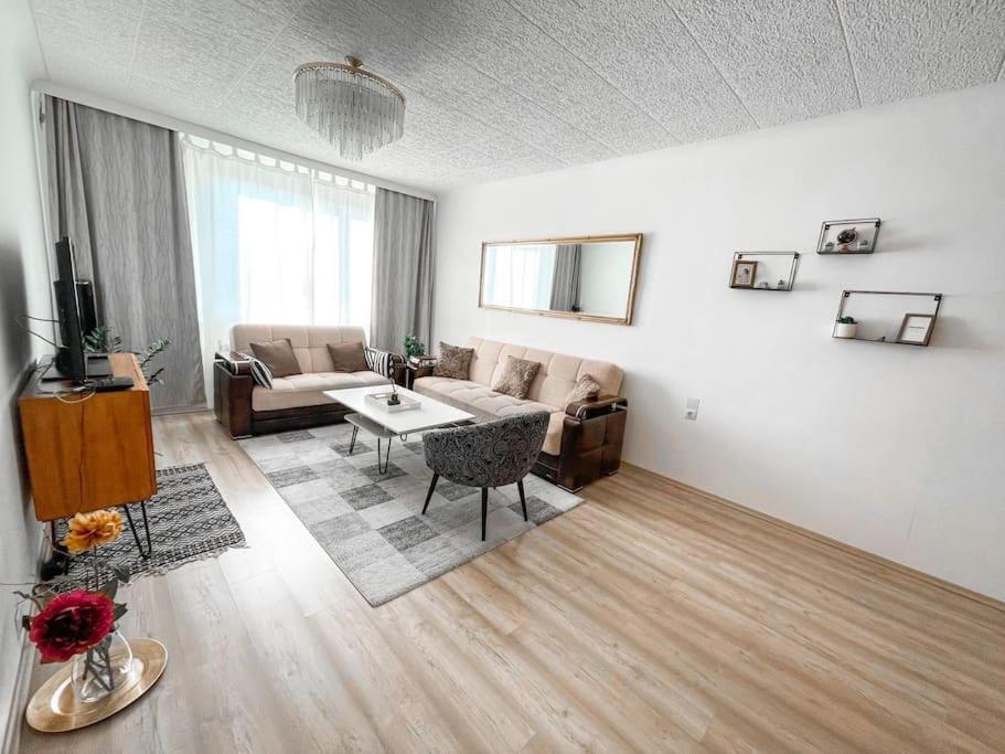 Rated - Ac, Wifi, 24h7days Self Check-in, Board Games, Netflix
